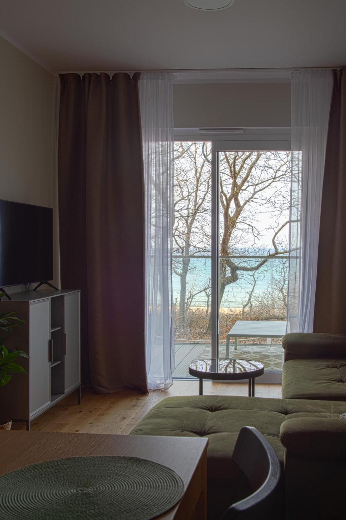 Apartament 018 Tuz Przy Plazy Z Tarasem I Parkingiem Perlowa Przystan Сяноженти Екстериор снимка